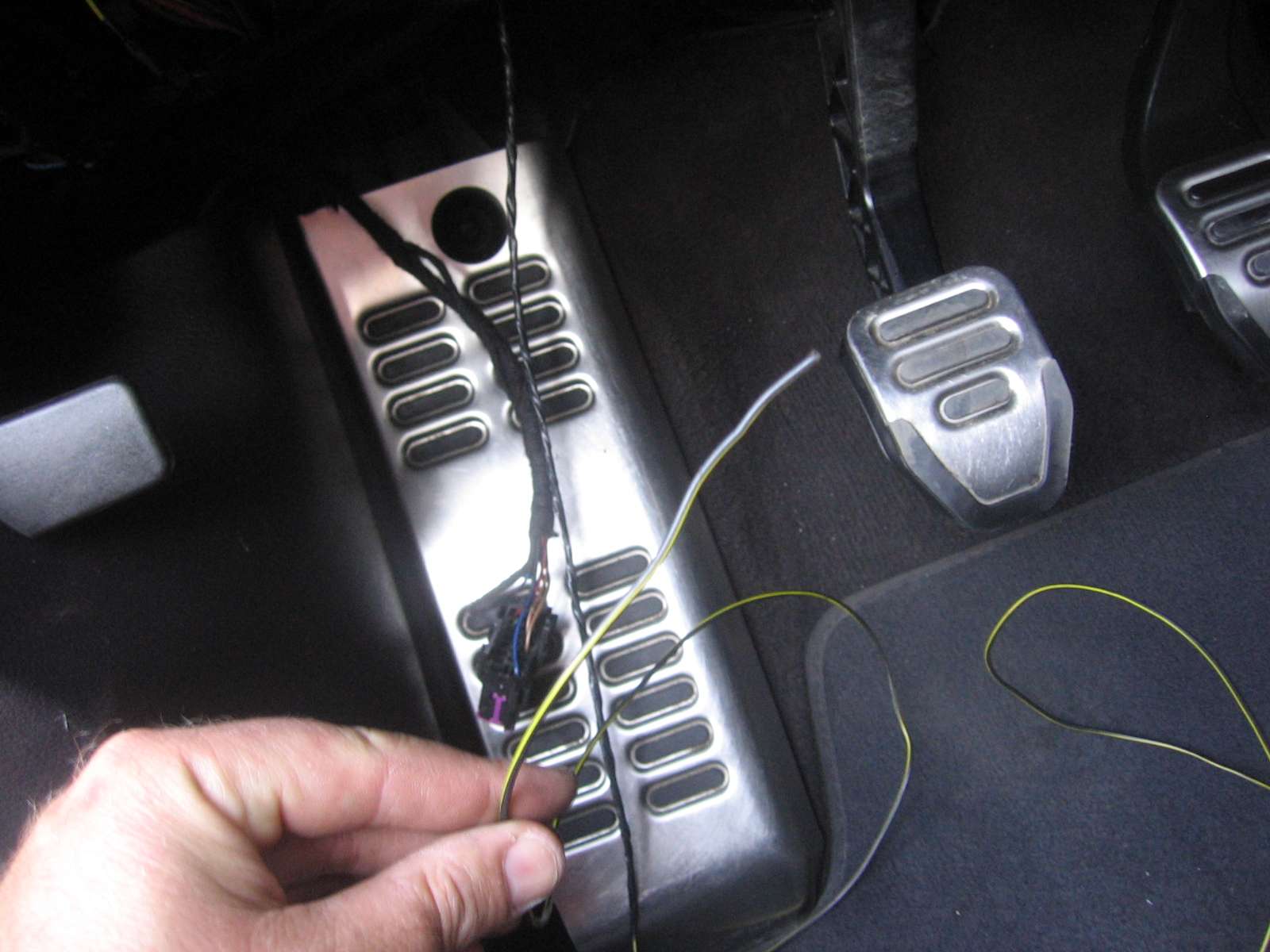Montaż i działanie przedniej szyby podgrzewanej Audi A4